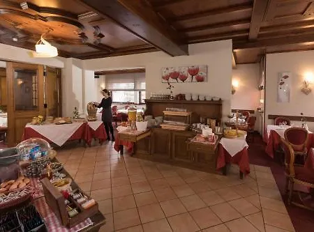 Otel Logis Au Bois Le Sire