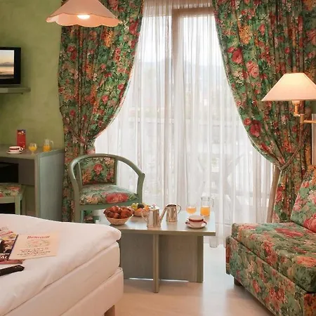 Logis Au Bois Le Sire 3*