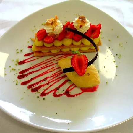 Hotel Logis Au Bois Le Sire 3*