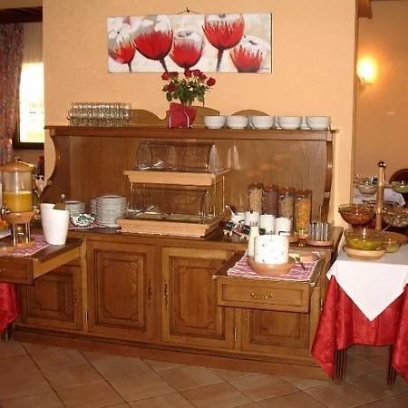 Otel Logis Au Bois Le Sire 3*