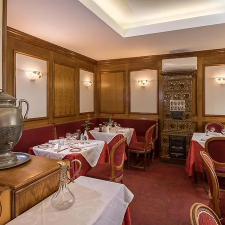 Logis Au Bois Le Sire