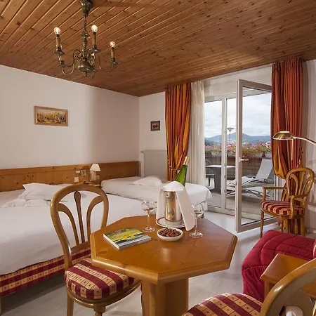 Otel Logis Au Bois Le Sire