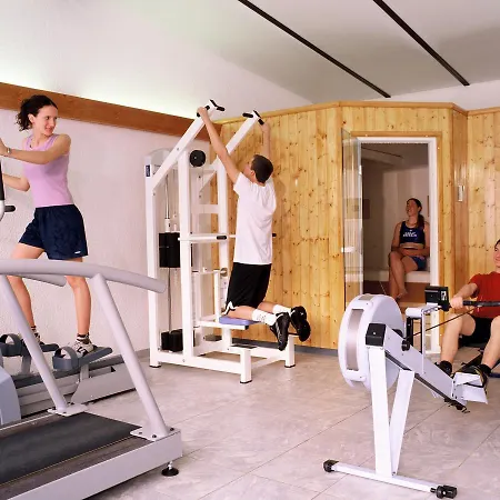 Logis Au Bois Le Sire Hotel